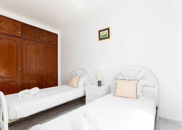 Solar Do Vau 2 Bed With Pool Portimão