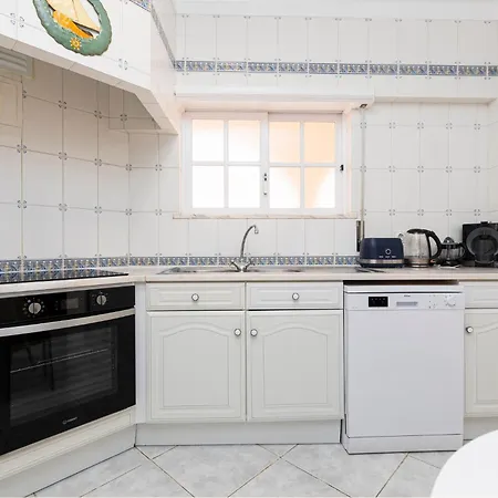 Solar Do Vau 2 Bed With Pool شقة *